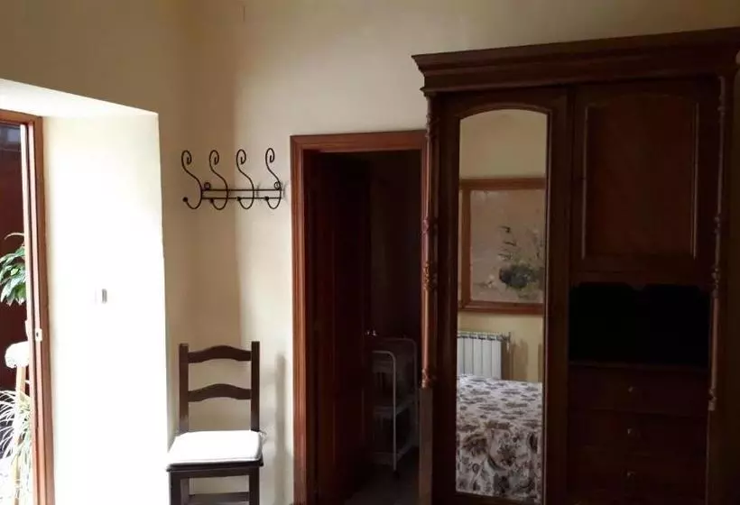 ペンション Hostal Manolo