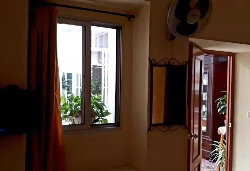 ペンション Hostal Manolo