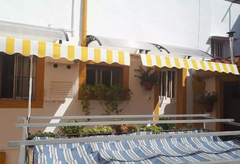 ペンション Hostal Manolo