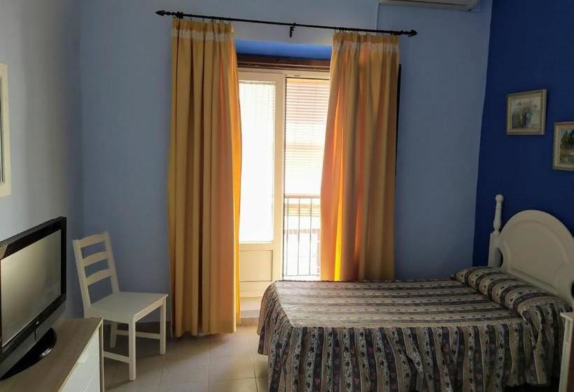 פנסיון Hostal Manolo