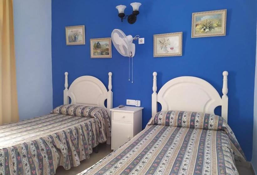 פנסיון Hostal Manolo