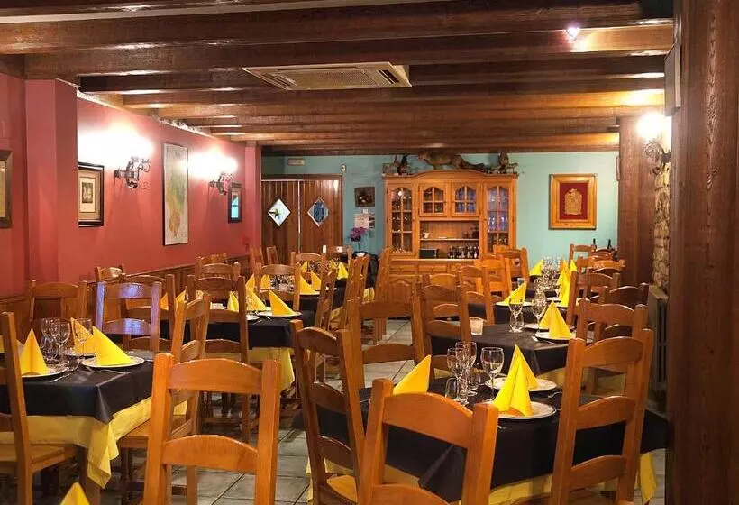 Aparta Hotel Puertolas