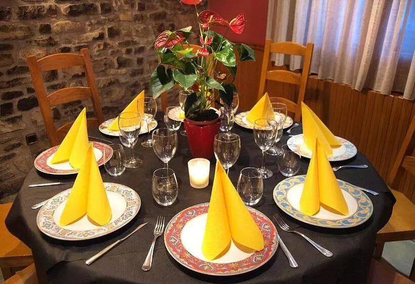 Aparta Hotel Puertolas