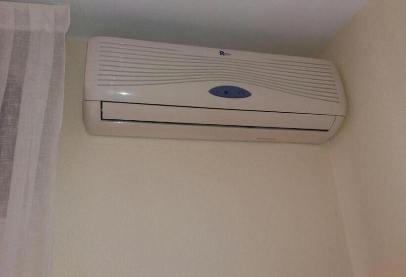 پانسیون Hostal Jose Luis