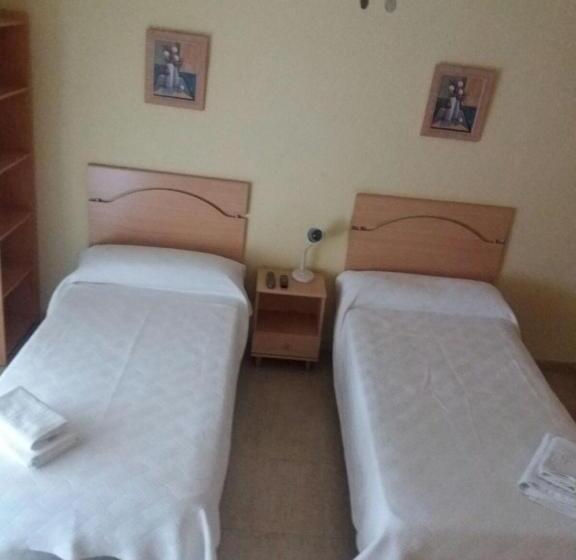 پانسیون Hostal Jose Luis