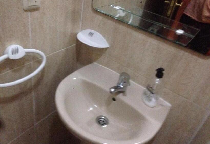 پانسیون Hostal Jose Luis