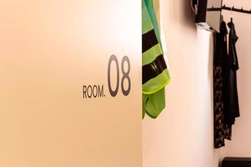 ペンション The 8 Rooms House