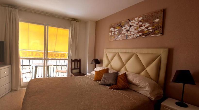 پانسیون Hostal Gonzalez