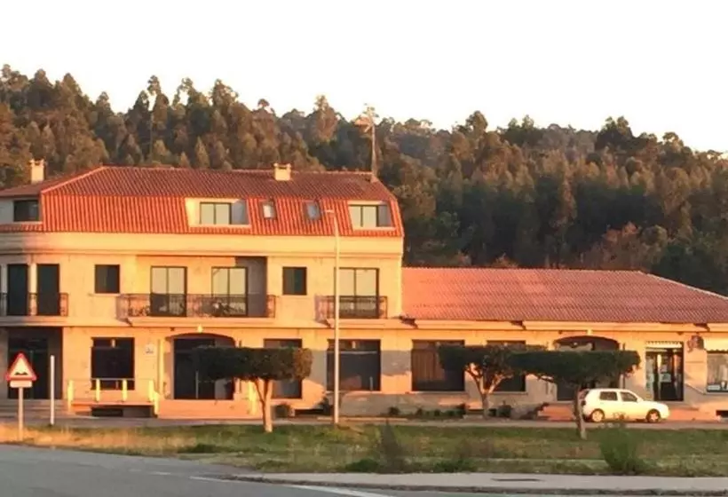 ペンション Hostal Santa Baia