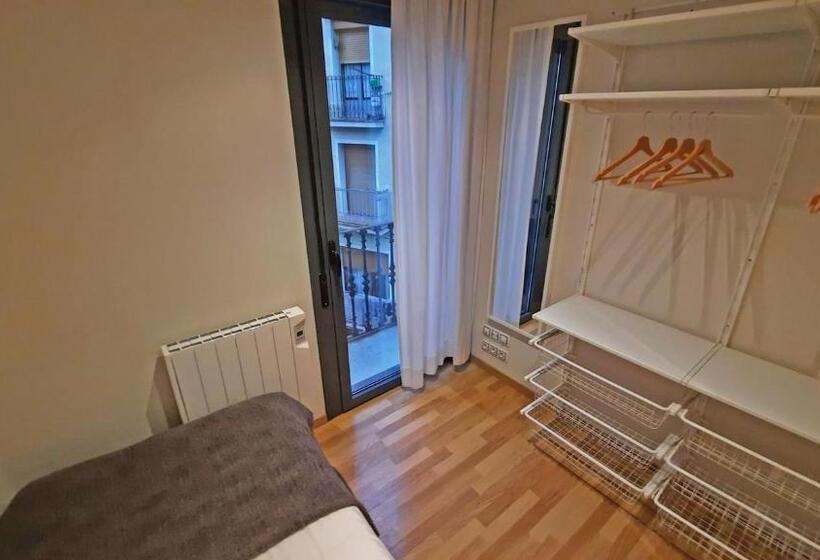 ペンション L Astrolabi Centre Ripoll