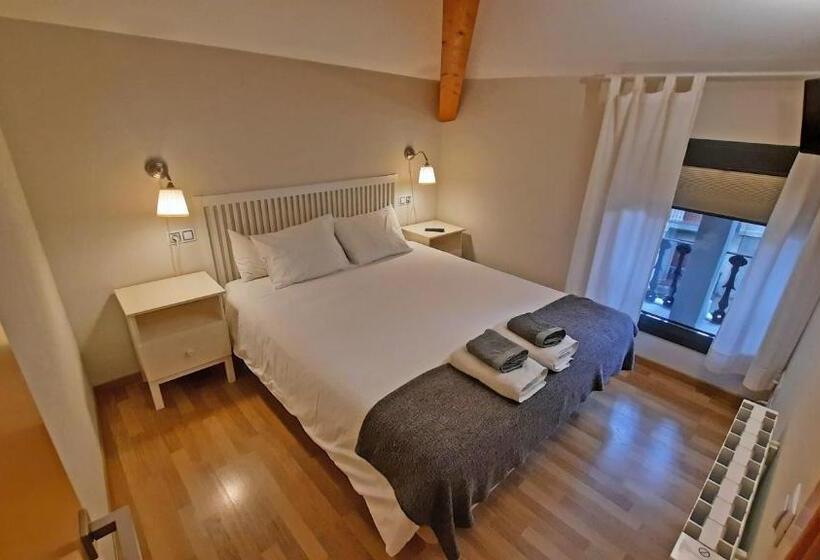 ペンション L Astrolabi Centre Ripoll