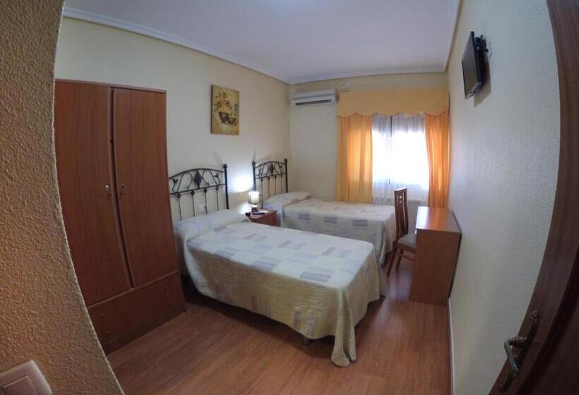 פנסיון Pilar Casa Rural