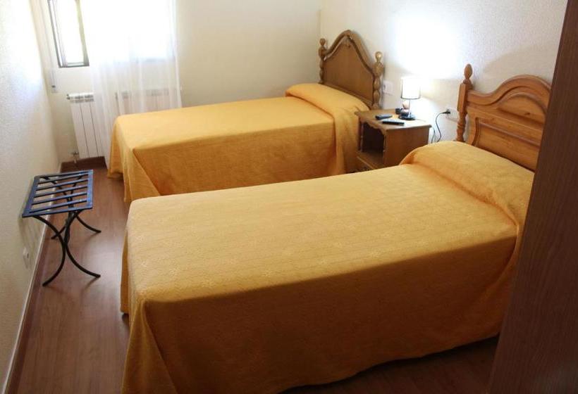 פנסיון Pilar Casa Rural