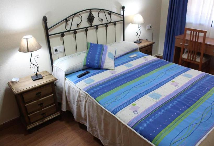 פנסיון Pilar Casa Rural