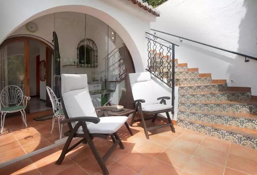ペンション Villa Andalucia