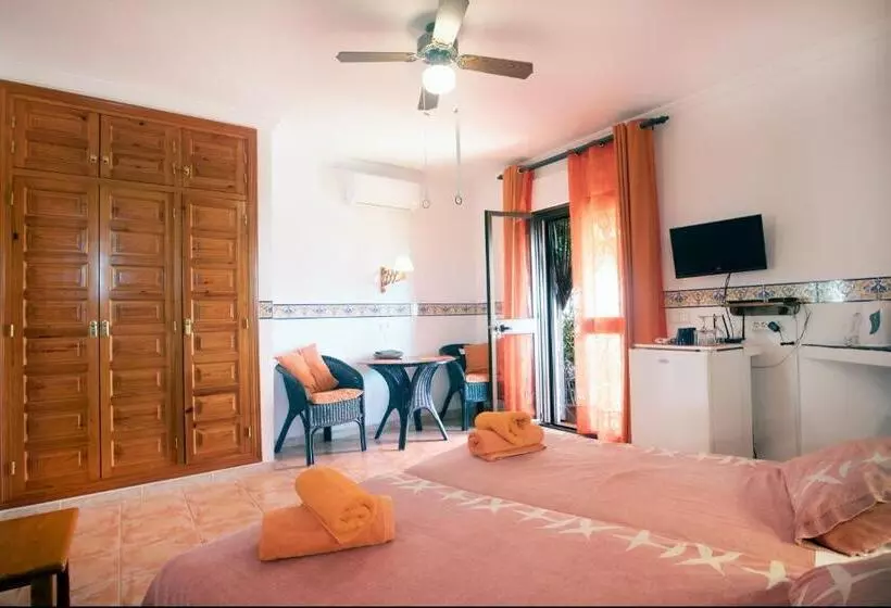 ペンション Villa Andalucia