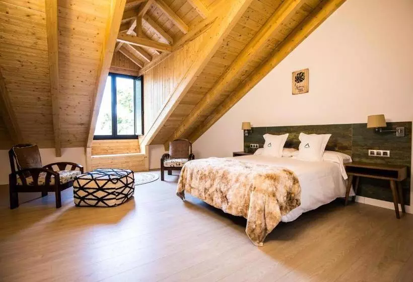 هتل The Rock Suites & Spa