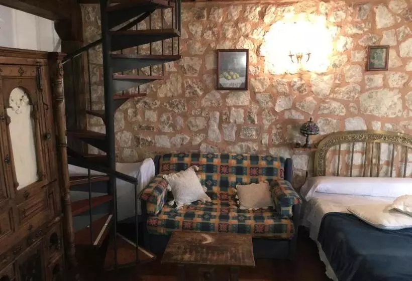 پانسیون Rural Pantano De Burgomillodo