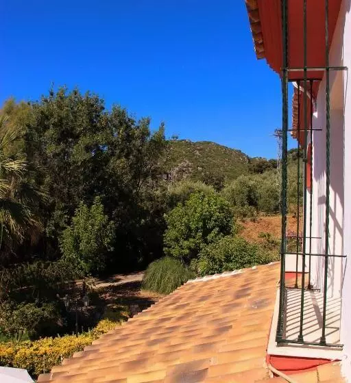 ペンション Hostal La Zamora