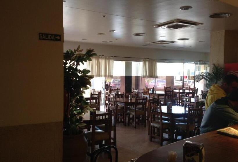 פנסיון Hostal Los Amigos