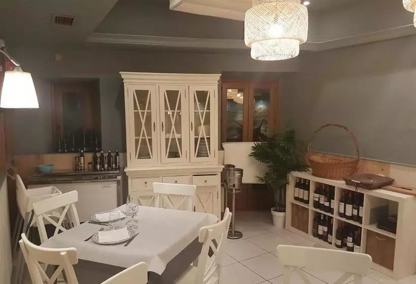 پانسیون Hostal Mesón Castilla