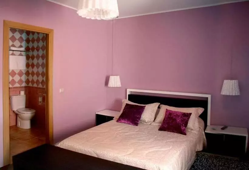 پانسیون Hostal Mesón Castilla