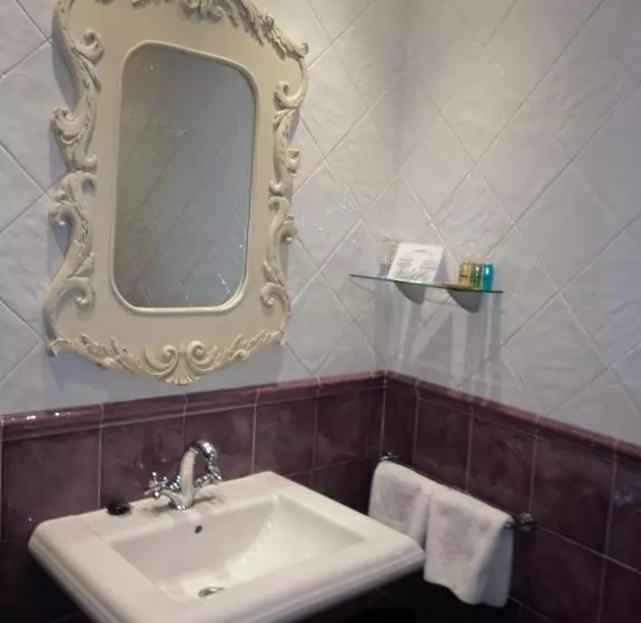 پانسیون Hostal Mesón Castilla