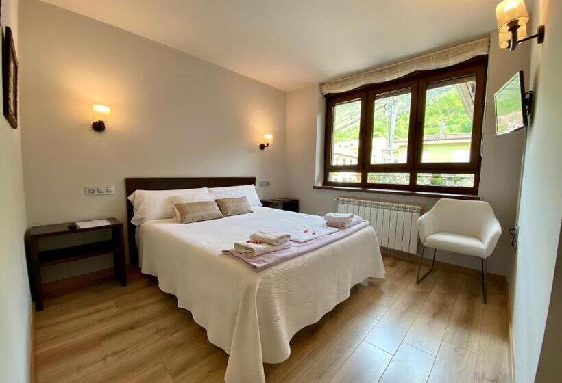 פנסיון La Cuna Del Sella