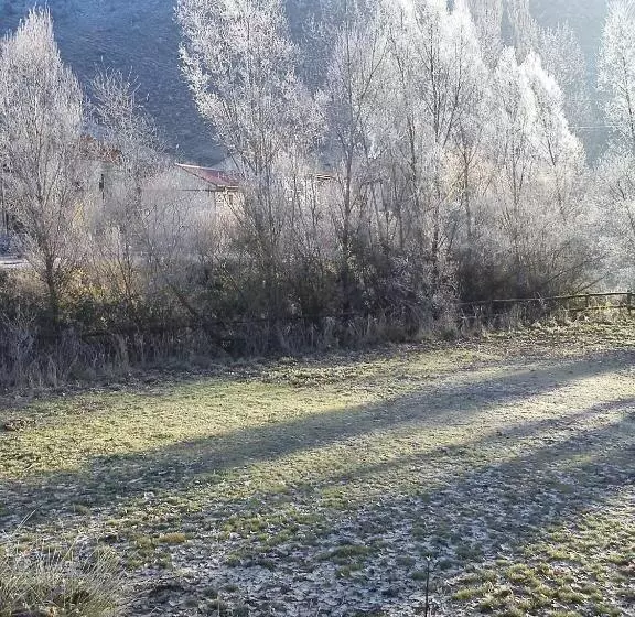 پانسیون Rural Pantano De Burgomillodo