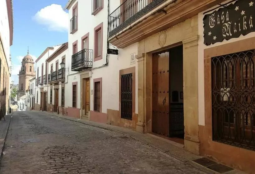پانسیون Casa Maika