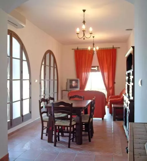 پانسیون Casa Maika