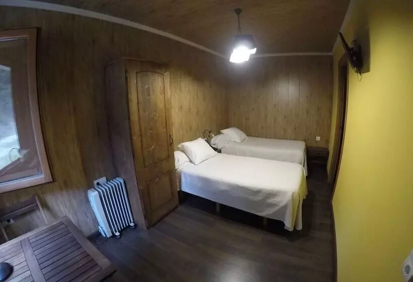 Majatalo Chalet De Montaña Pous De La Neu