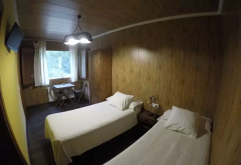 Majatalo Chalet De Montaña Pous De La Neu