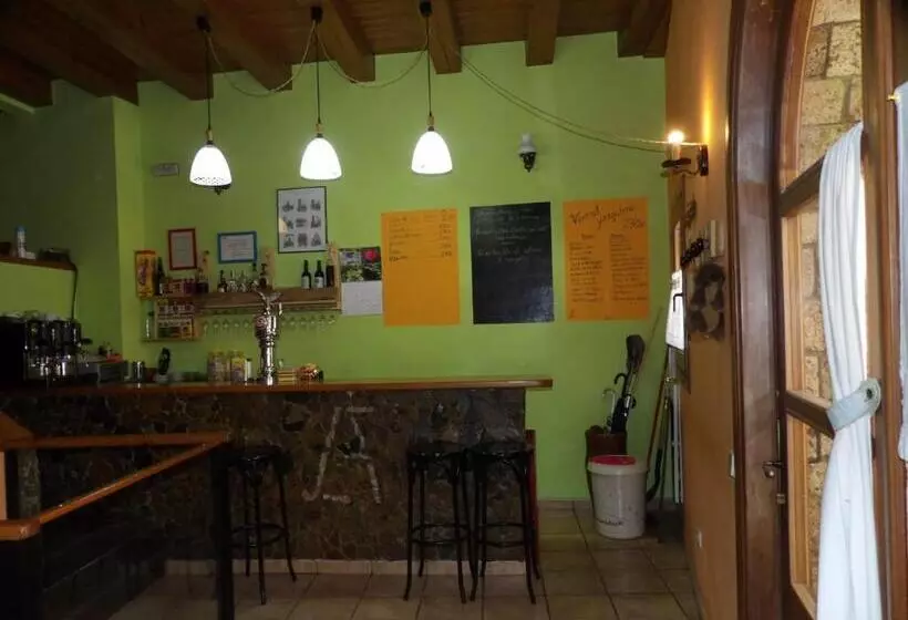 پانسیون Hostal Rural Aude