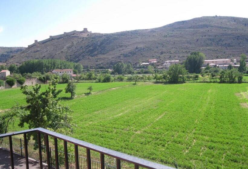 پانسیون Hostal Sol De La Vega