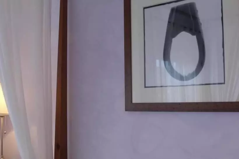 ペンション Posada Tresmentiras