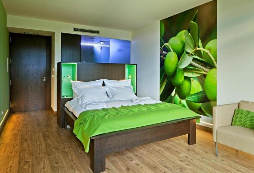 فندق 12 Meses Naturalmente