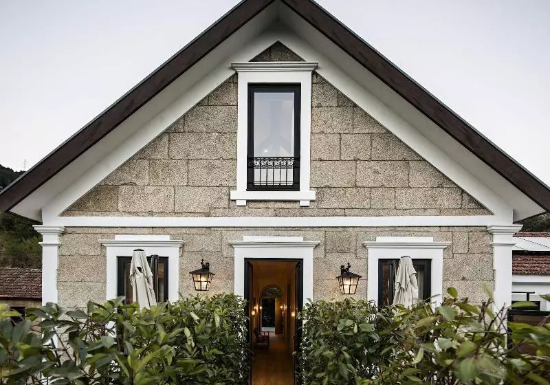 Hotelli Quinta De S.bernardo   Winery & Farmhouse