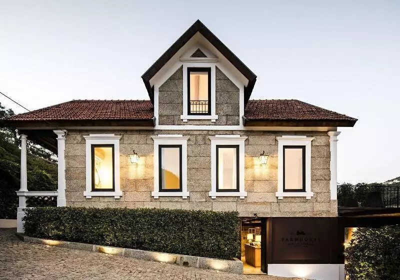 Hotelli Quinta De S.bernardo   Winery & Farmhouse