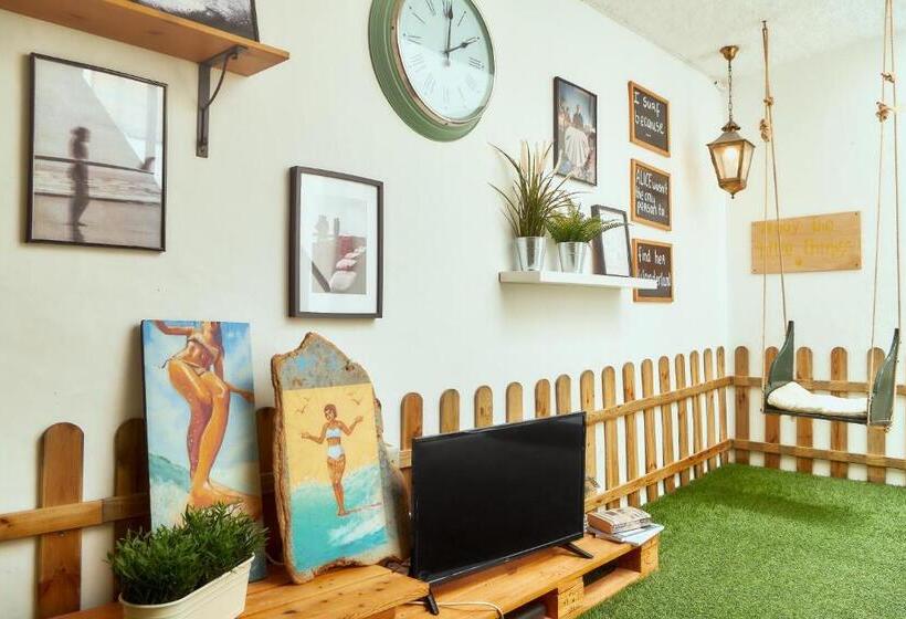 پانسیون Balili Surf House