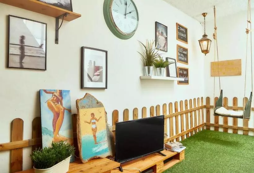 ペンション Balili Surf House