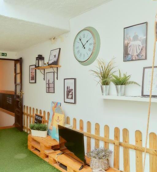 پانسیون Balili Surf House