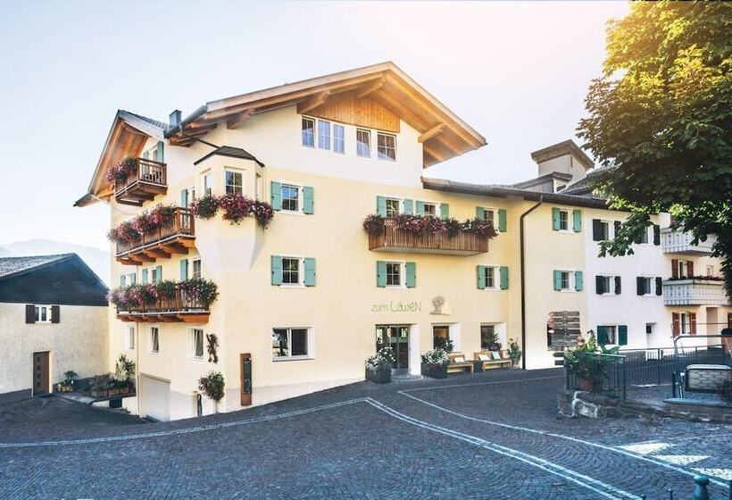 ユースホステル Zum Löwen Post