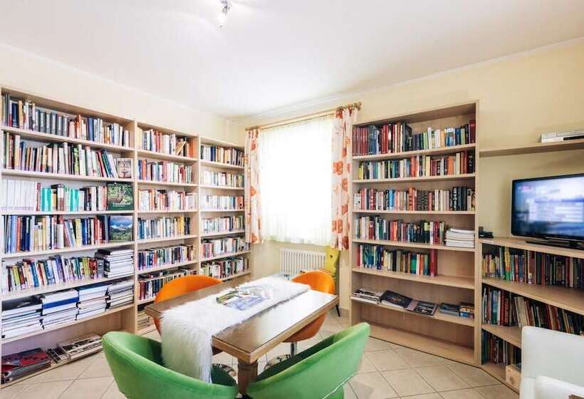 ユースホステル Zum Löwen Post