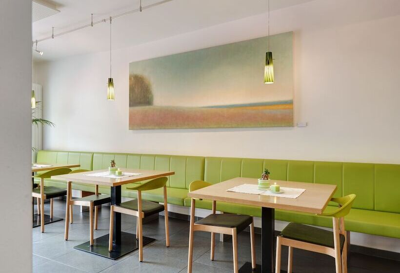 ユースホステル Zum Löwen Post