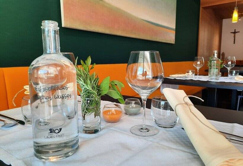 ユースホステル Zum Löwen Post