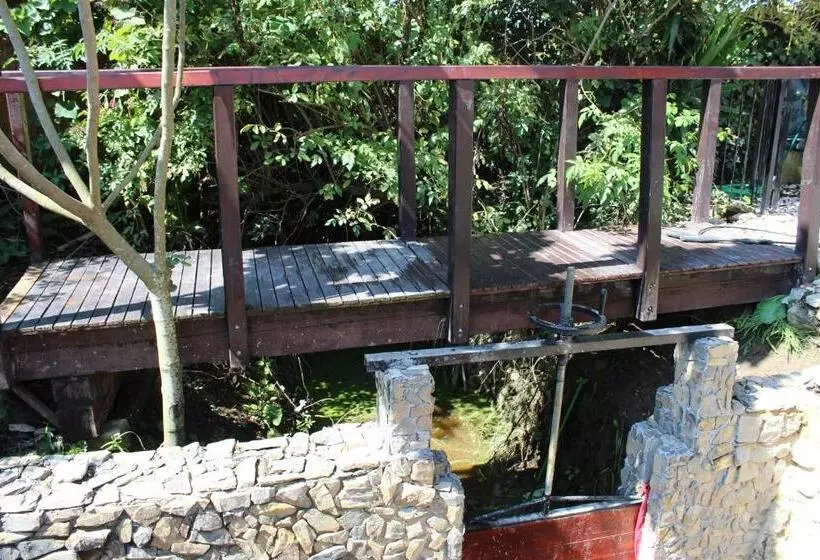 هتل Casa Do Moinho