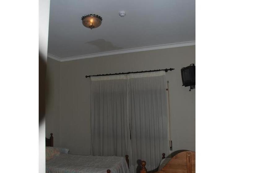 פנסיון Costa Verde