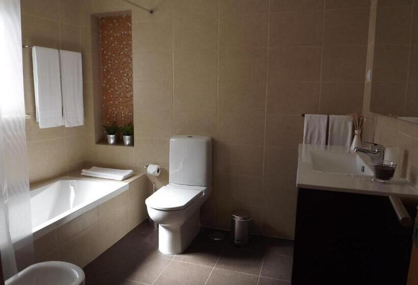 پانسیون Entrecubos Guesthouse