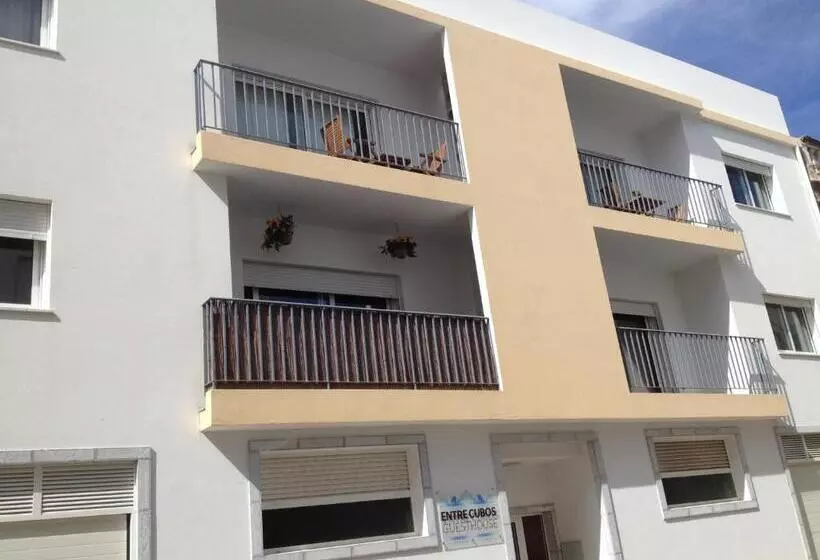 Majatalo Entrecubos Guesthouse